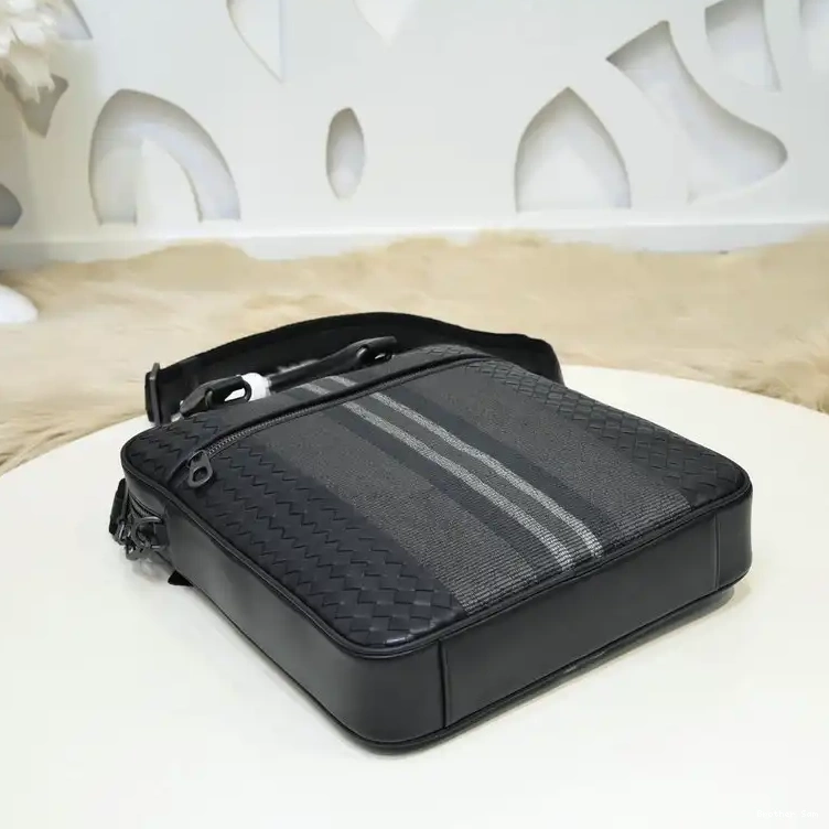 Brother Sam Bottega Bags Veneta 2111YZ0012 0709